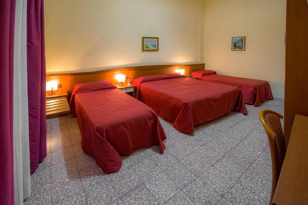 Hotel Miramare Rodi Garganico Habitación foto